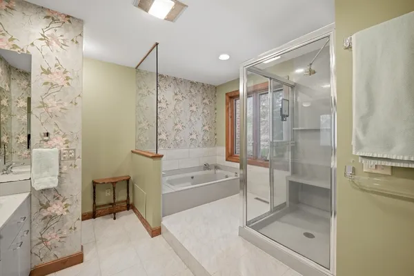$725,000 | 41 Ashton Lane, South Hadley, MA 01075