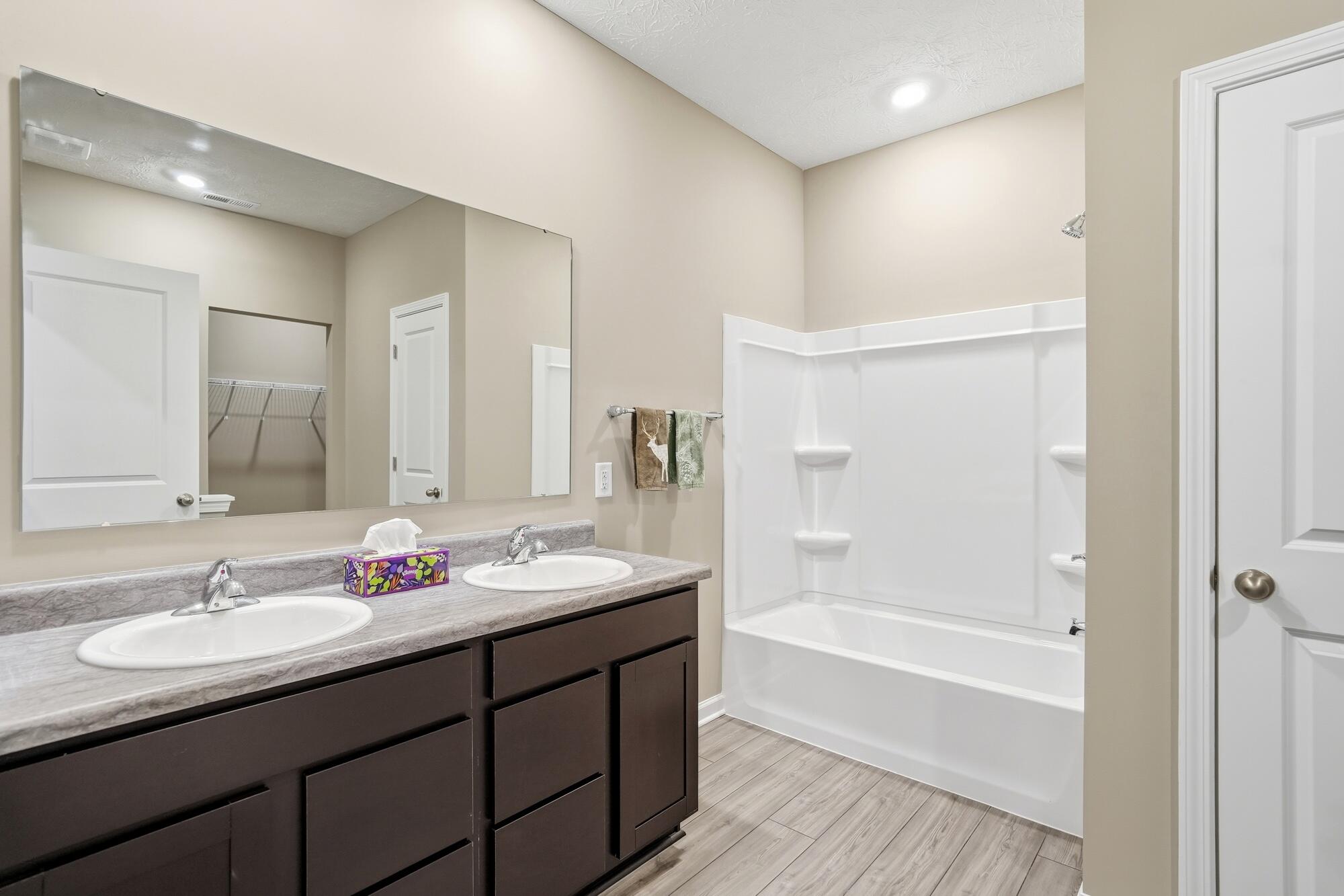4016 Chakeres Avenue Springfield, OH 45505 - Photo 23 of 44