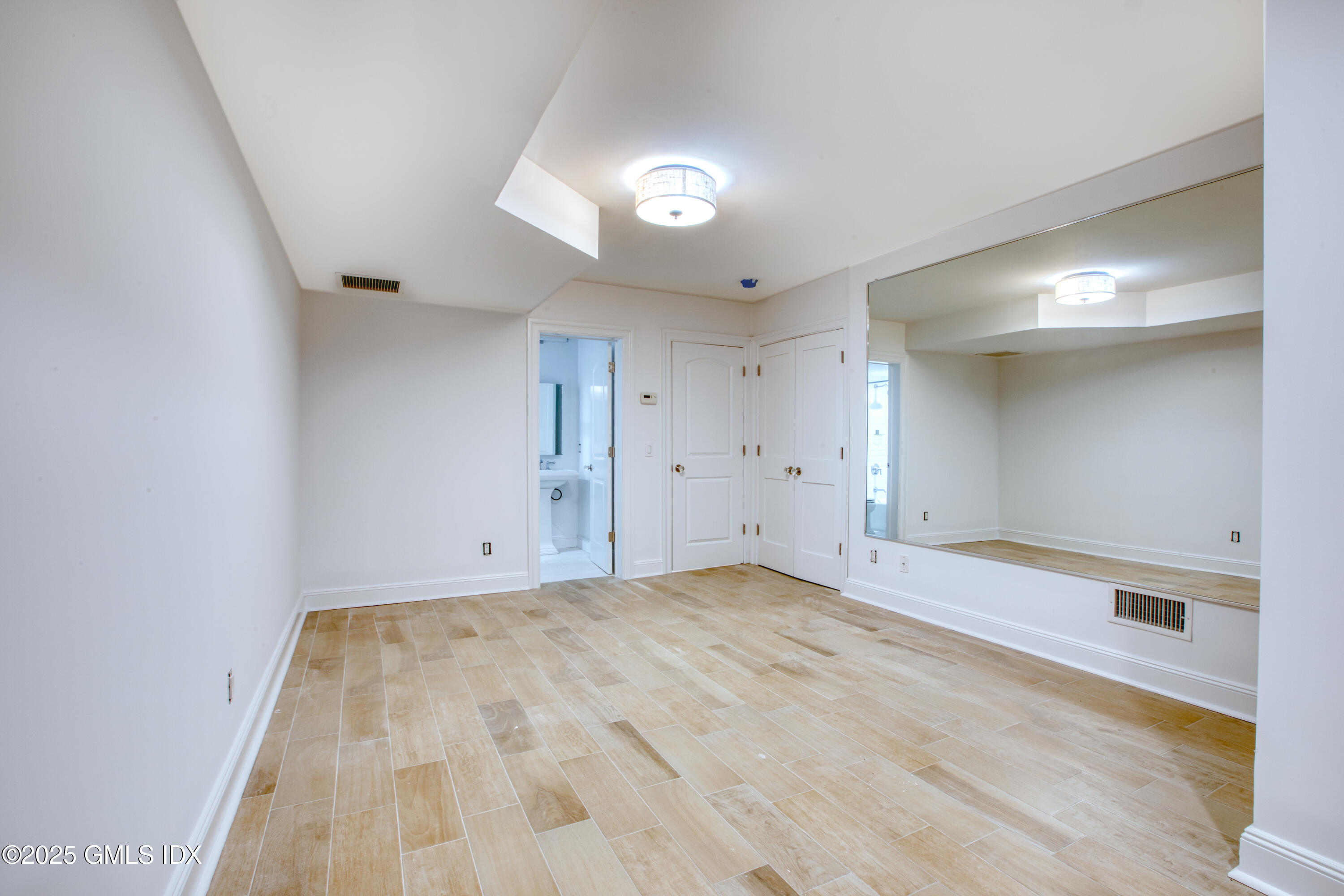 11 Orchard Place, Unit B Greenwich, CT 06830 - Photo 18 of 25 Lower Level Gym