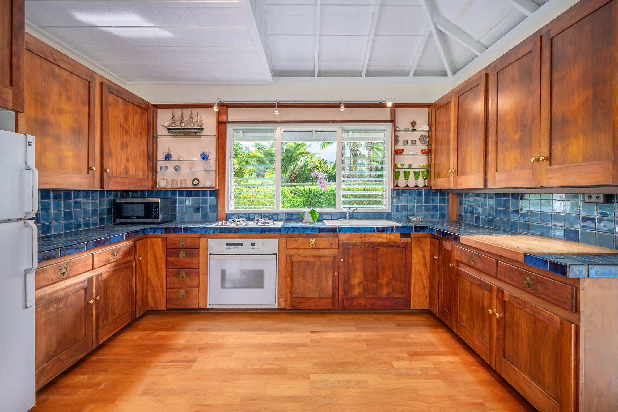 4585 Kuawa Road, Unit 2 Kilauea, HI 96754 - Photo 5 of 28