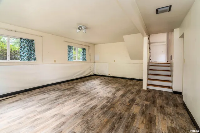 $190,000 | 1301 West Court Street, Carbondale, IL 62901