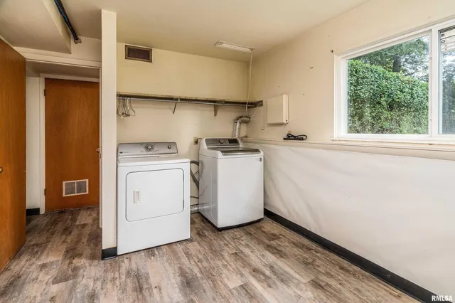 $190,000 | 1301 West Court Street, Carbondale, IL 62901