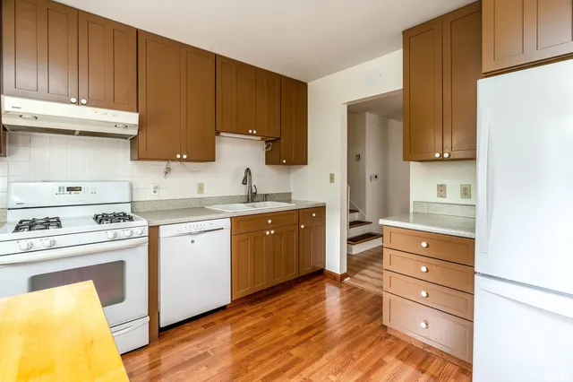 $190,000 | 1301 West Court Street, Carbondale, IL 62901