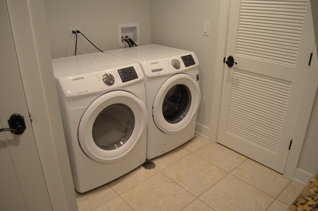 1130 Whitfield Road Northbrook, IL 60062 - Photo 19 of 25 a utility room with dryer and washer