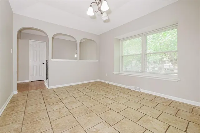 $1,845 | 1701 North Hanover Avenue, Independence, MO 64056