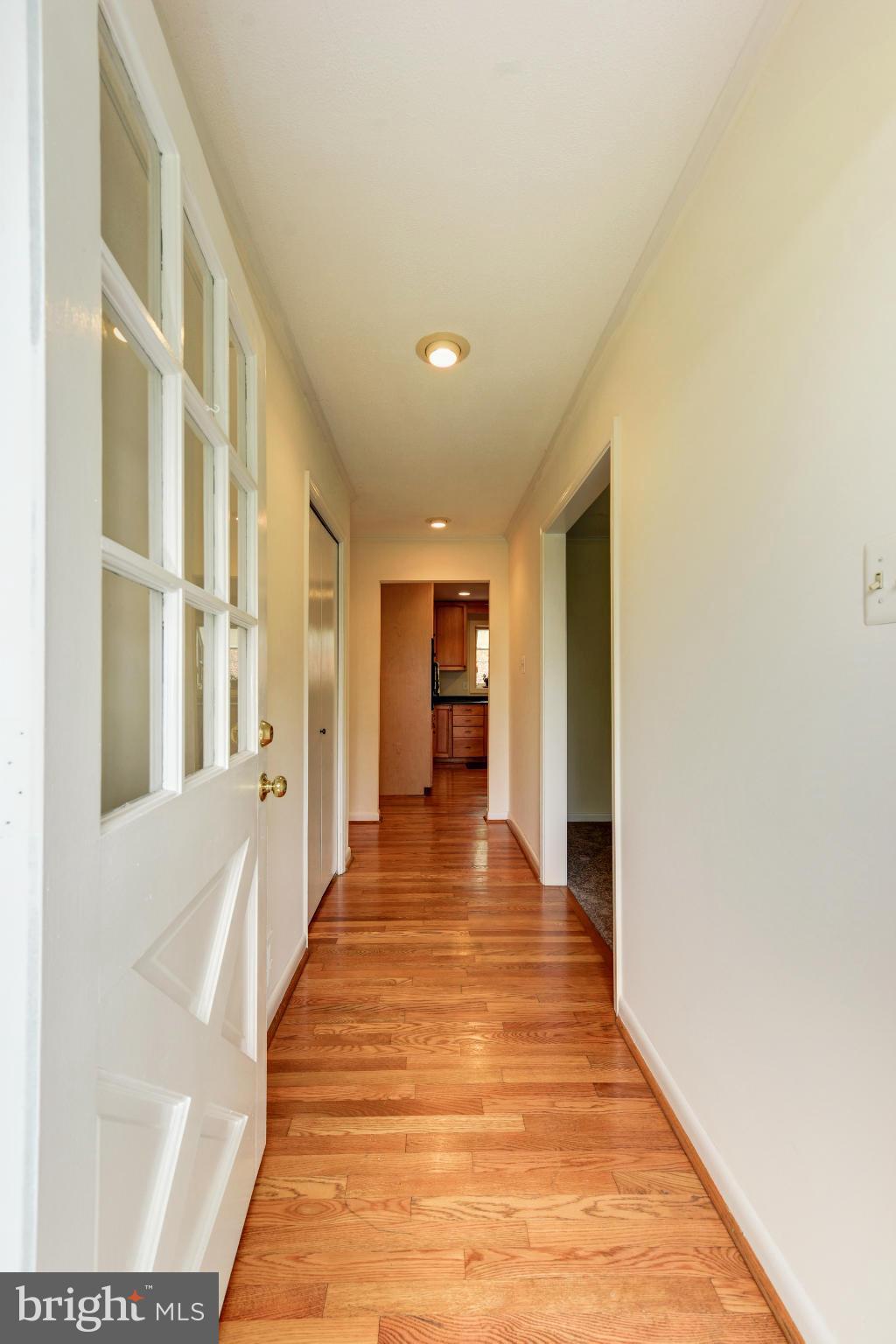 8030 Devlin Road Bristow, VA 20136 - Photo 10 of 27 Gleaming Hardwoods