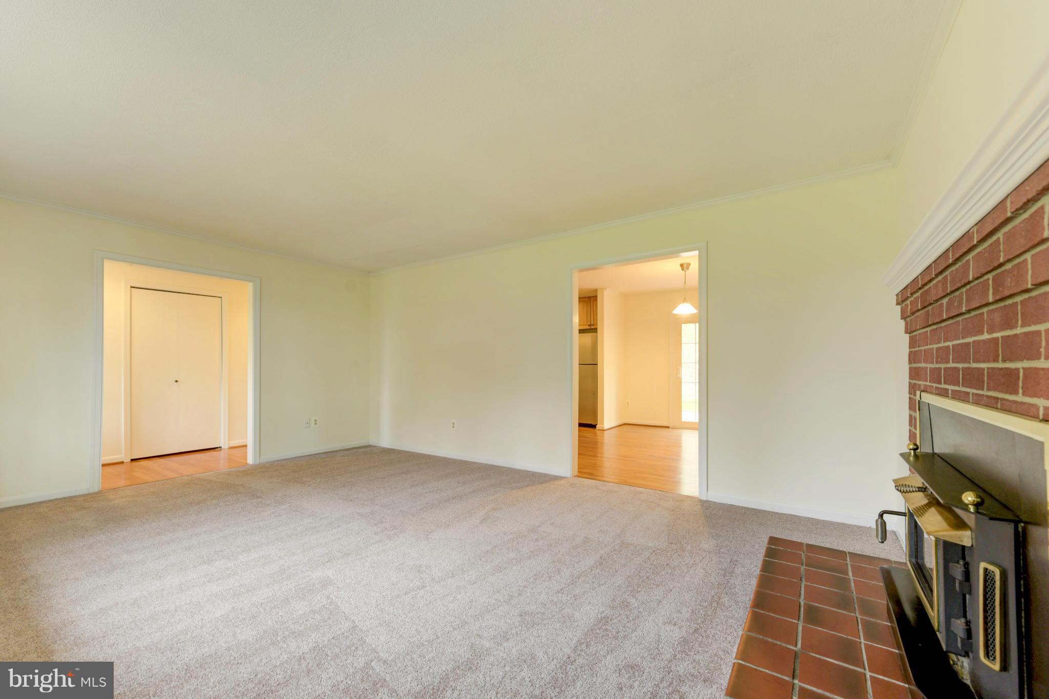 8030 Devlin Road Bristow, VA 20136 - Photo 27 of 27 Easy Open Floor Plan