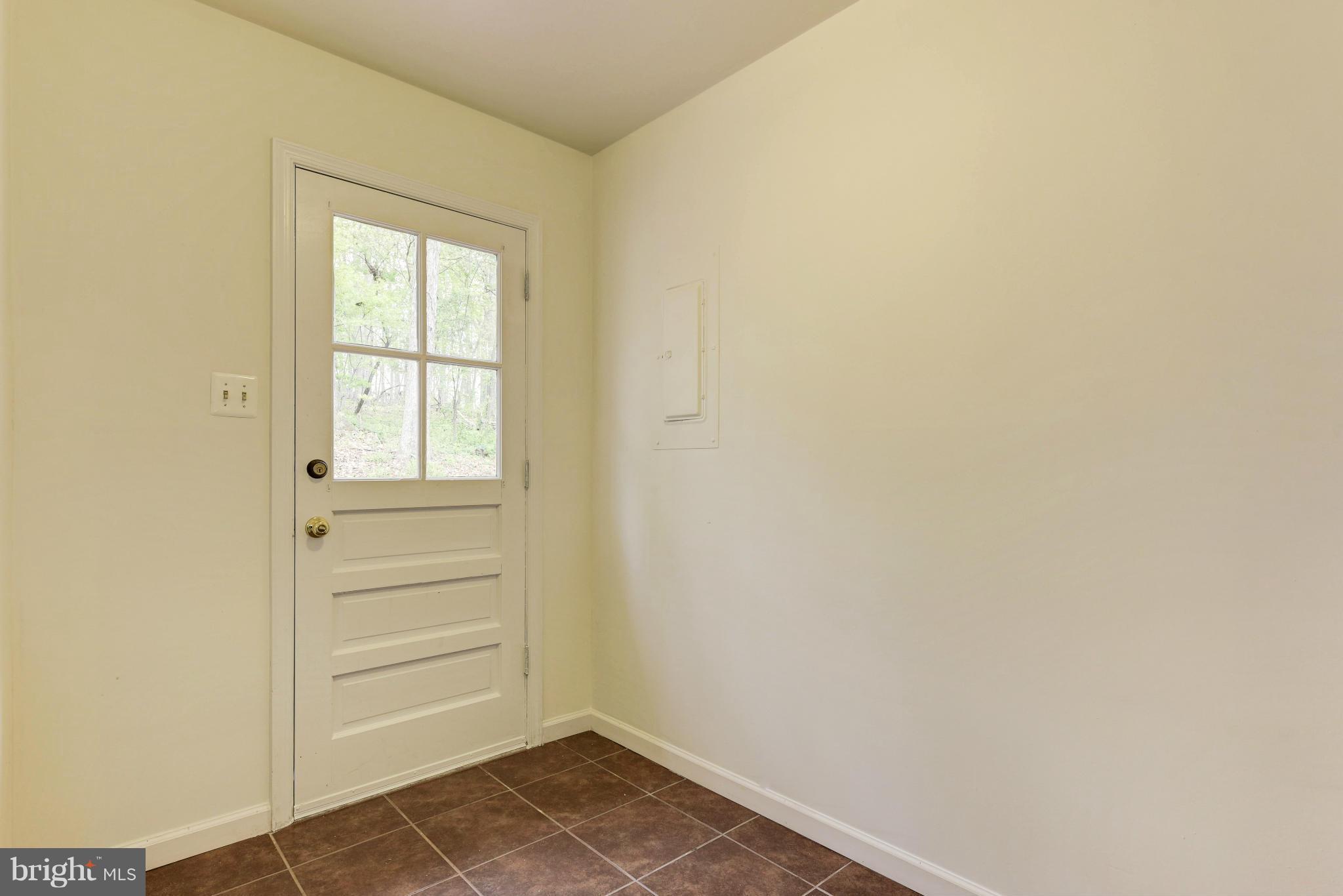 8030 Devlin Road Bristow, VA 20136 - Photo 21 of 27 Mud Room is the Perfect DIY Project