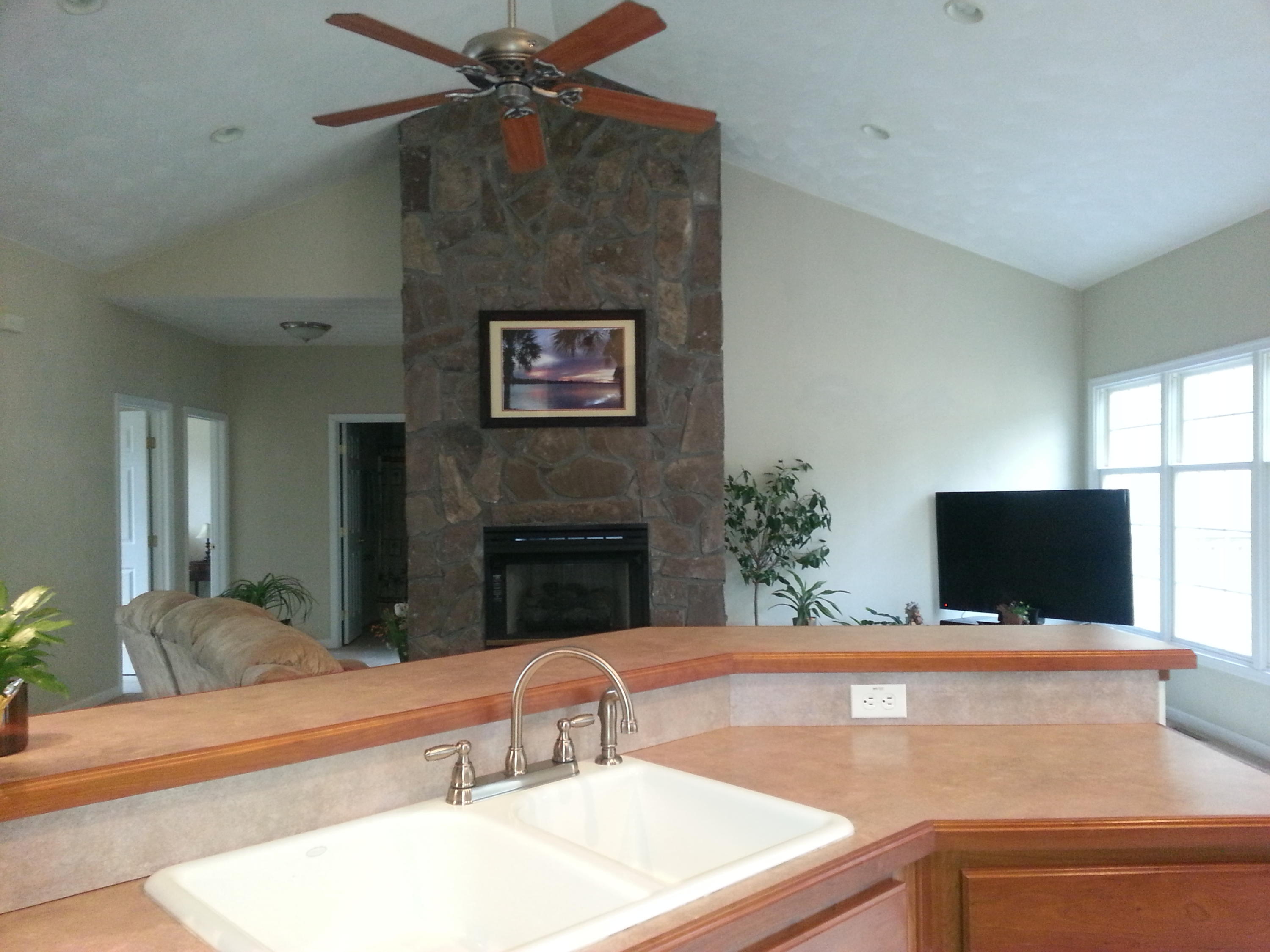 2095 Timberview Road Roanoke, VA 24019 - Photo 4 of 8 20150313_133640.jpg