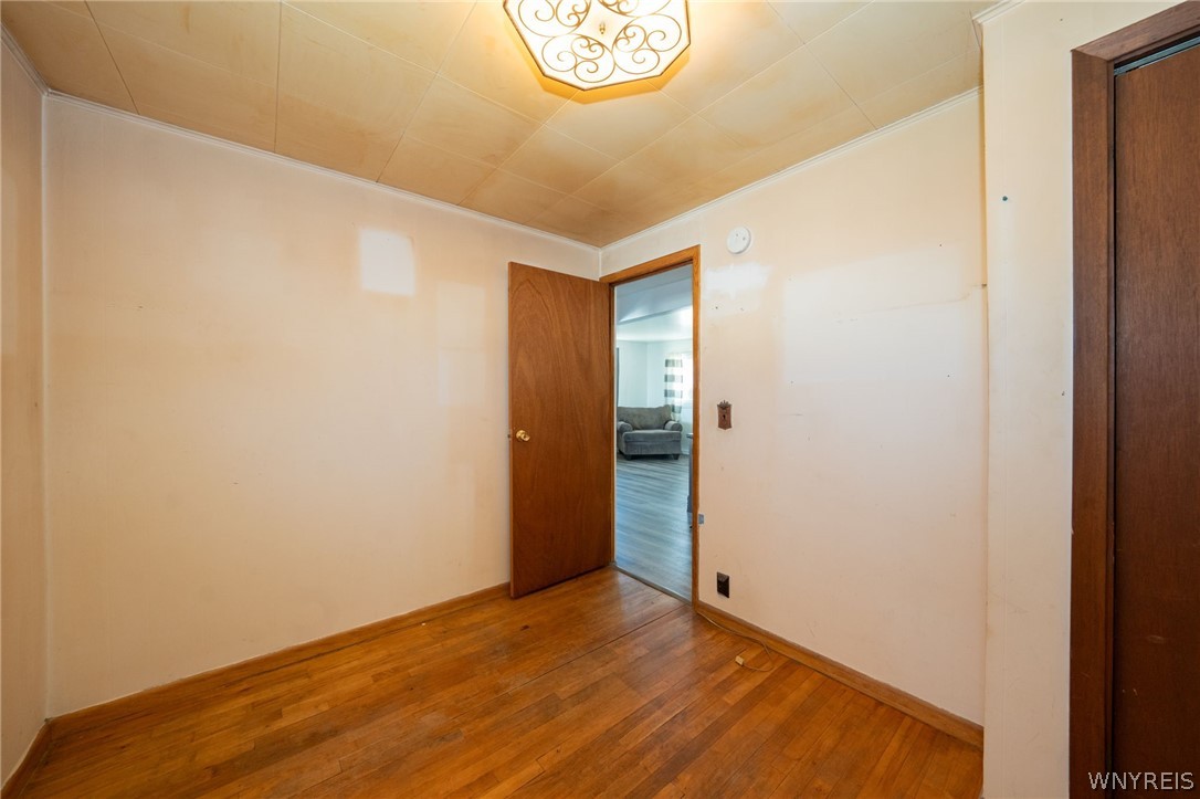 252 Roland Street Cheektowaga, NY 14212 - Photo 24 of 47 1st floor Bedroom