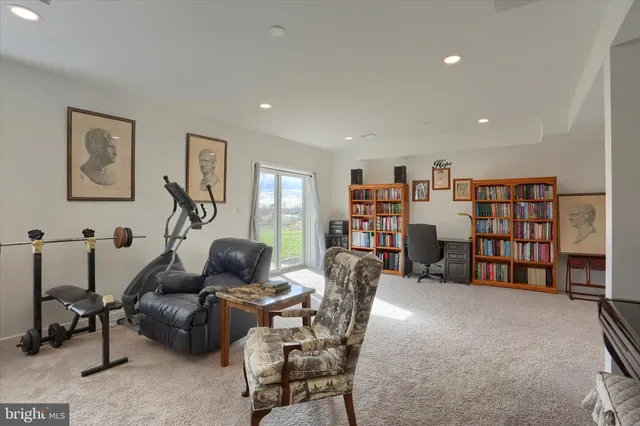 $419,900 | 7407 Red Oak Court, Harrisburg, PA 17112