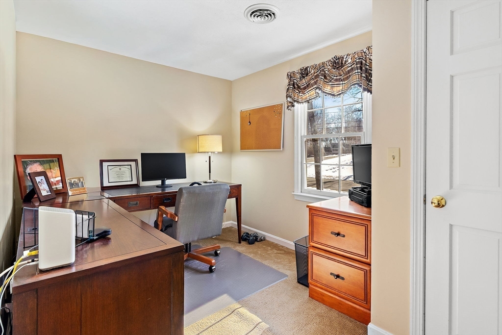 69 Jefferson Road Franklin, MA 02038 - Photo 22 of 34