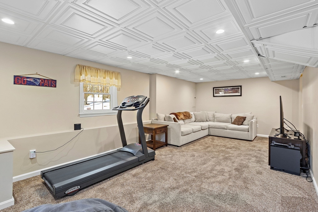 69 Jefferson Road Franklin, MA 02038 - Photo 28 of 38