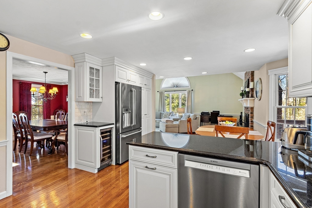 69 Jefferson Road Franklin, MA 02038 - Photo 5 of 34