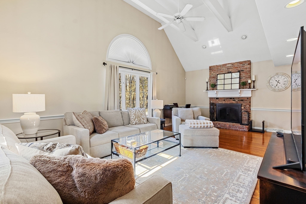 69 Jefferson Road Franklin, MA 02038 - Photo 7 of 34