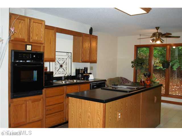 4921 Golden Acres Road Oak Ridge, NC 27310 - Photo 6 of 14 Kitchen.