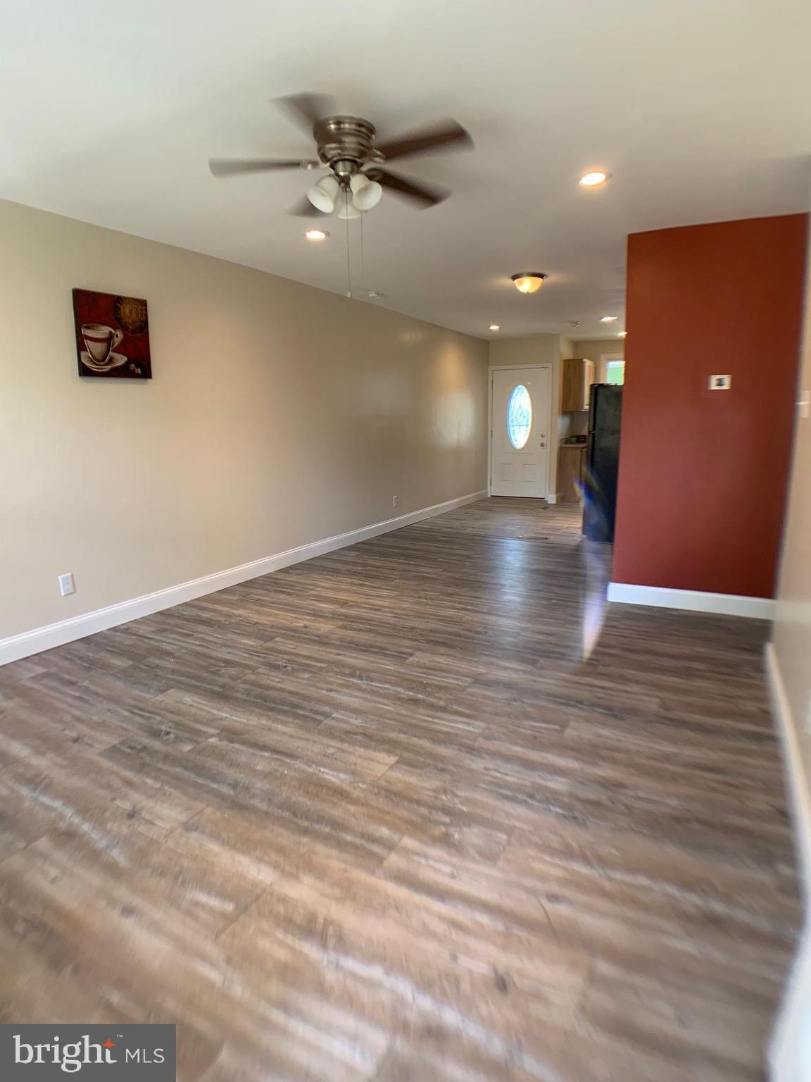 7626 Oxman Road Landover, MD 20785 - Photo 13 of 35 Living Rm view from the back door