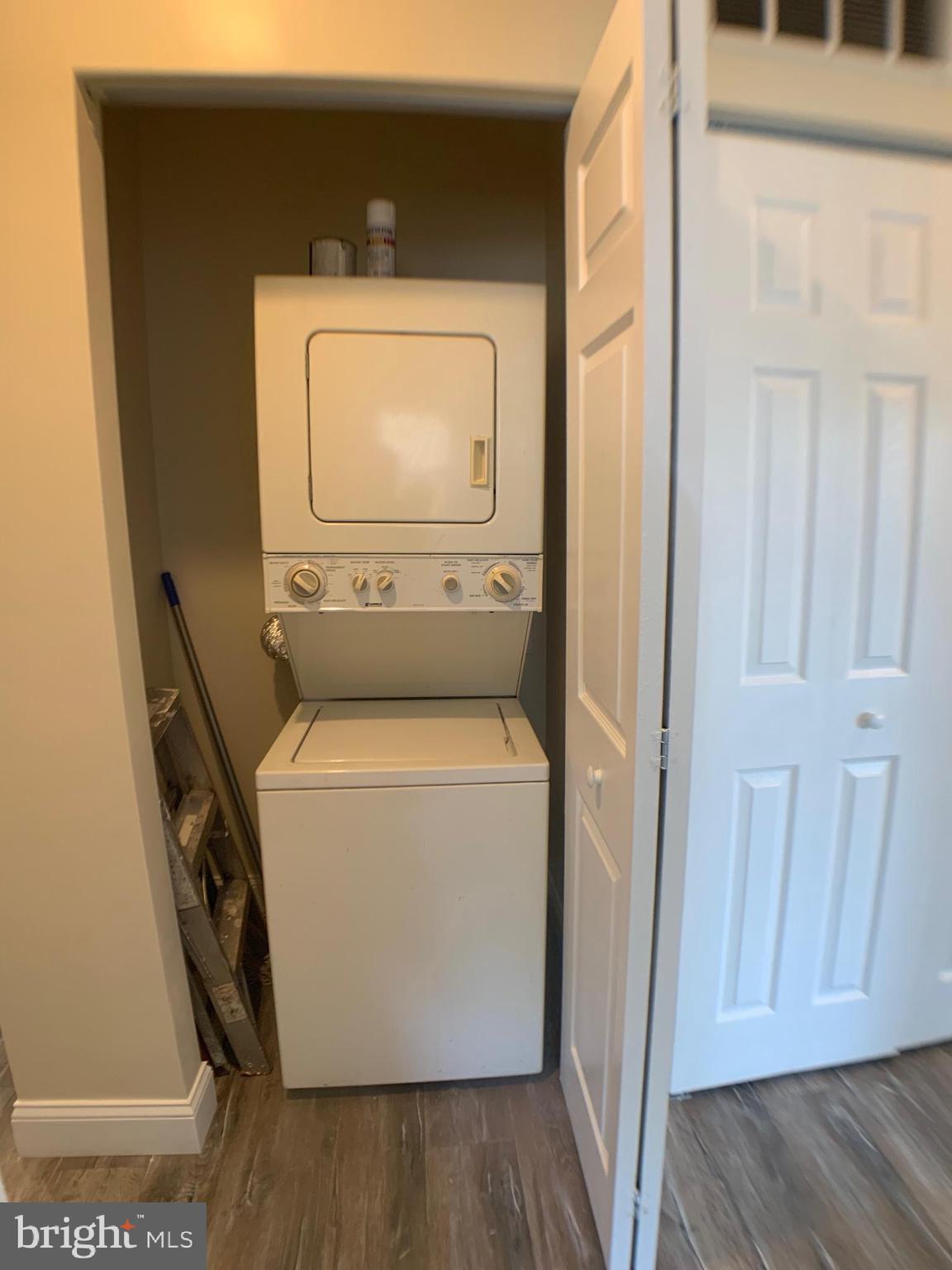 7626 Oxman Road Landover, MD 20785 - Photo 20 of 35 Wash and Dryer Stackable