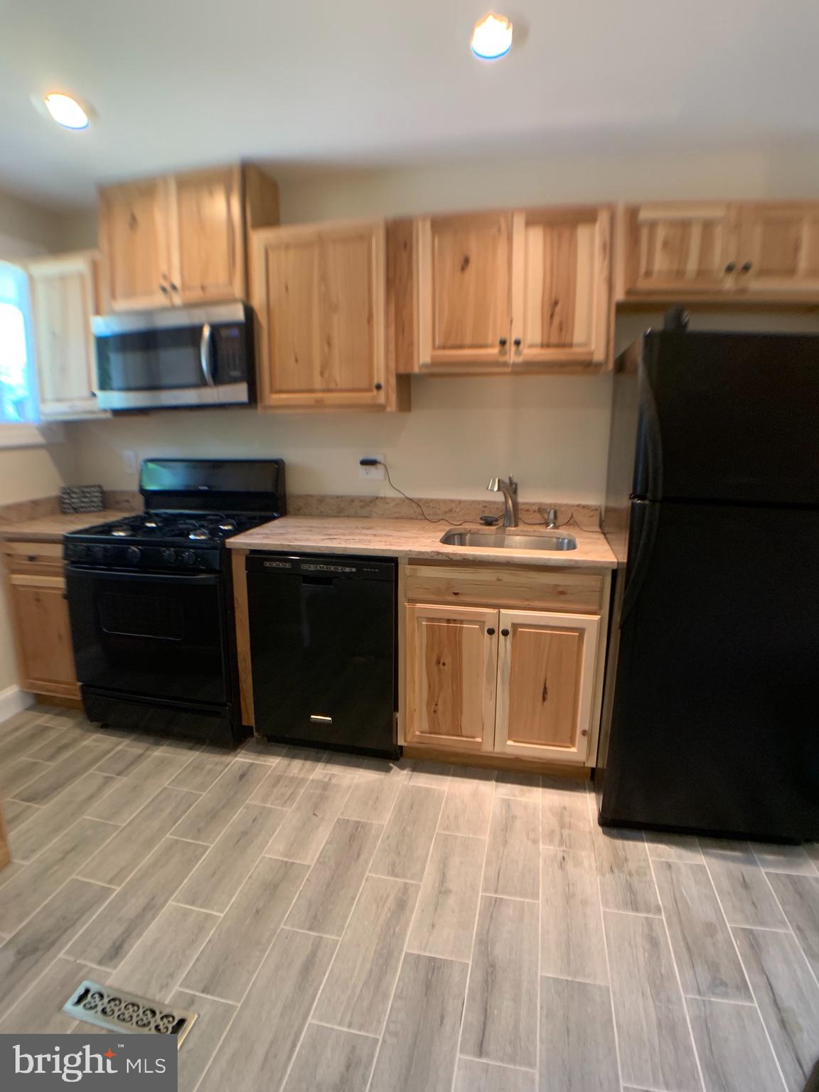 7626 Oxman Road Landover, MD 20785 - Photo 7 of 35 Kitchen View 2