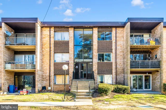 $234,900 | 3754 Bel Pre Road, Unit 37541, Silver Spring, MD 20906