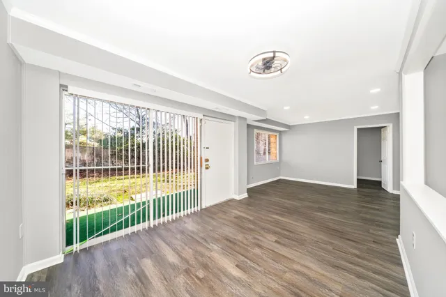 $234,900 | 3754 Bel Pre Road, Unit 37541, Silver Spring, MD 20906