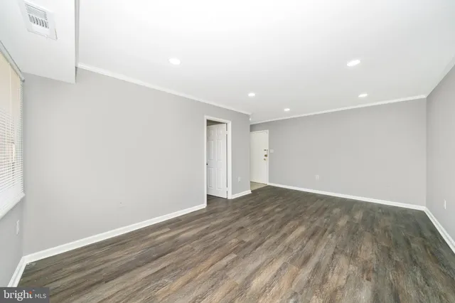 $234,900 | 3754 Bel Pre Road, Unit 37541, Silver Spring, MD 20906