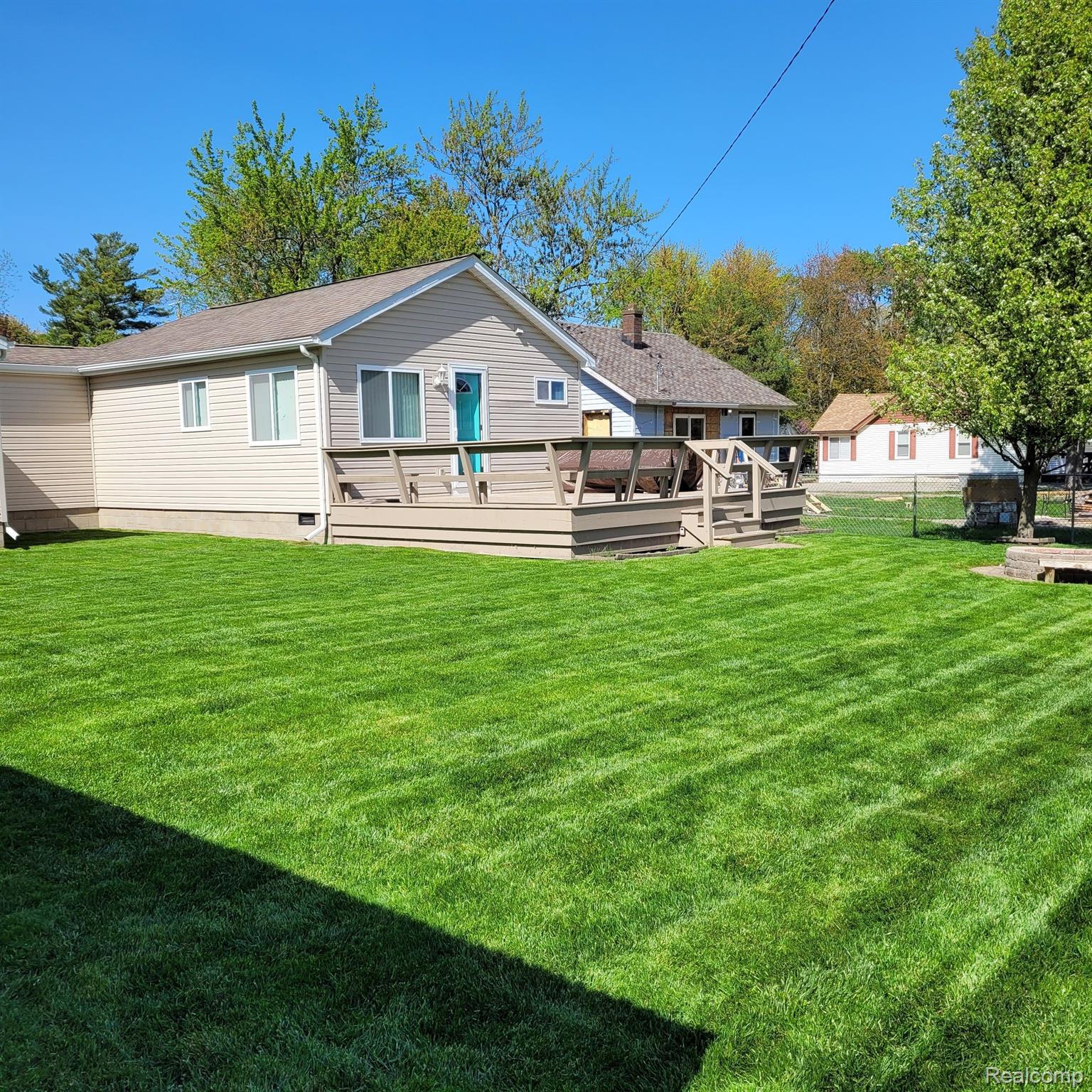7286 Dogwood Road Lexington, MI 48450 - Photo 3 of 19 Gallery Image 3