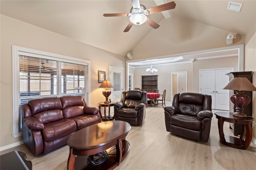 104 Blake Avenue Mabank, TX 75147 - Photo 4 of 29