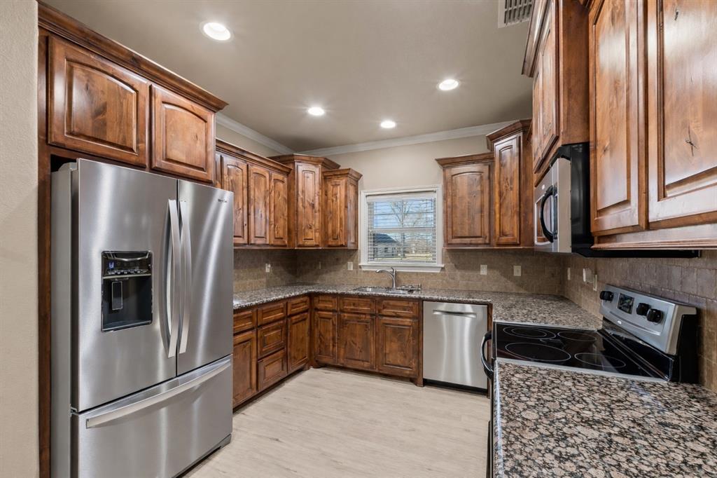 104 Blake Avenue Mabank, TX 75147 - Photo 6 of 29