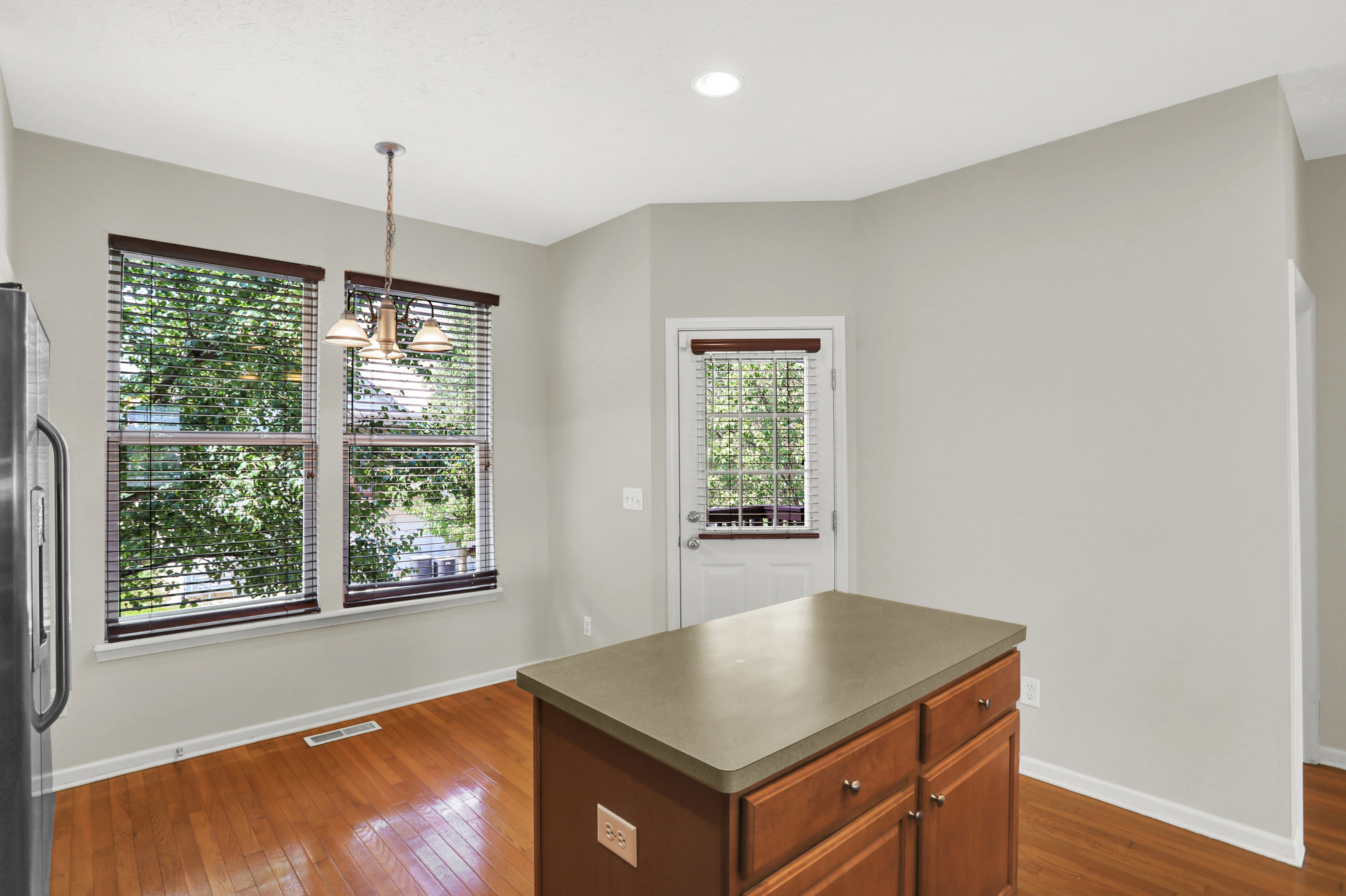 8357 Codesa Way Indianapolis, IN 46278 - Photo 15 of 45