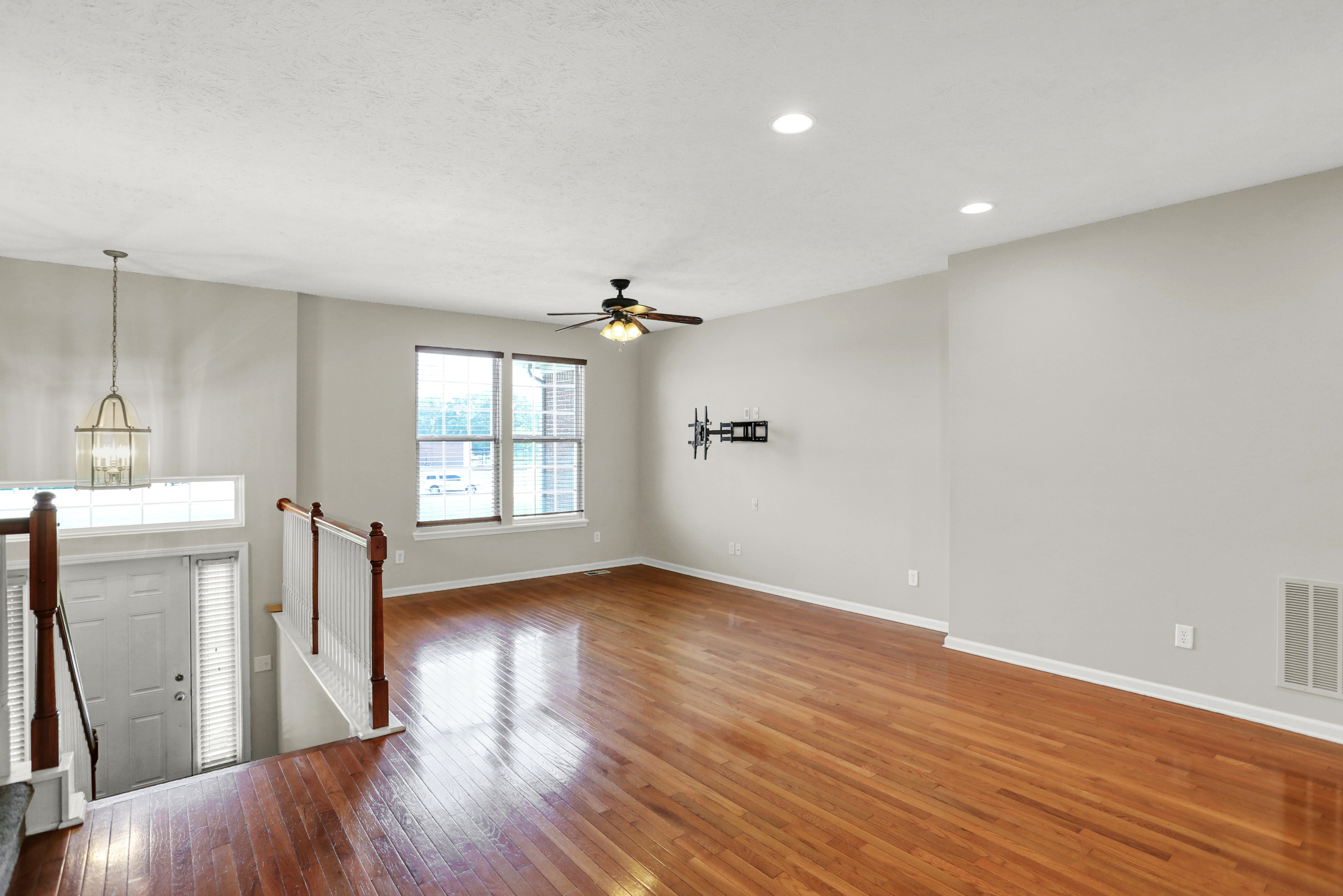 8357 Codesa Way Indianapolis, IN 46278 - Photo 4 of 45