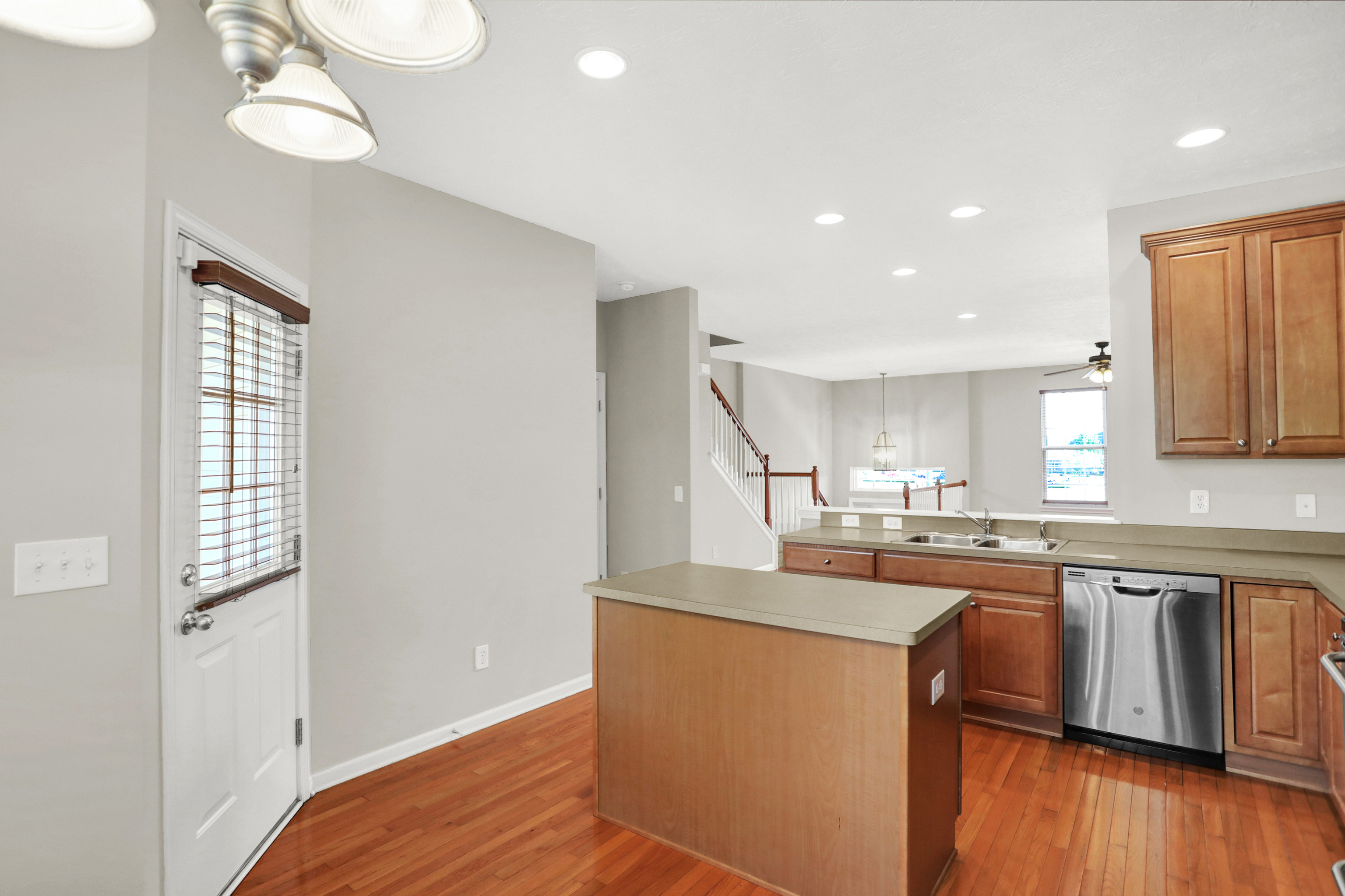 8357 Codesa Way Indianapolis, IN 46278 - Photo 10 of 45