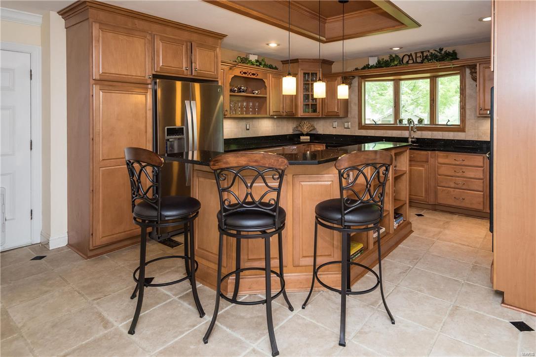 160 Ladue Farm Road Chesterfield, MO 63141 - Photo 11 of 33 Gallery Image 11