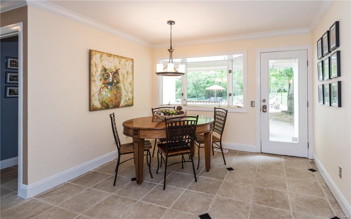 160 Ladue Farm Road Chesterfield, MO 63141 - Photo 14 of 33 Gallery Image 14