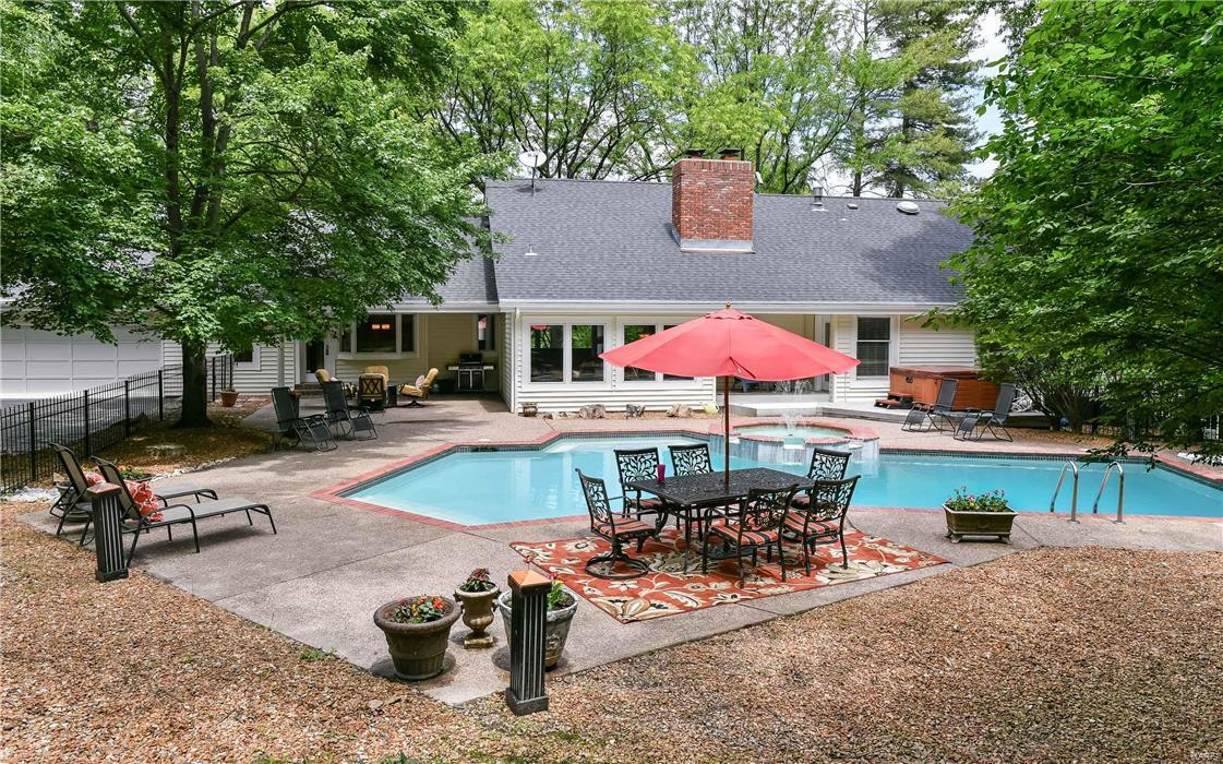 160 Ladue Farm Road Chesterfield, MO 63141 - Photo 31 of 33 Gallery Image 31