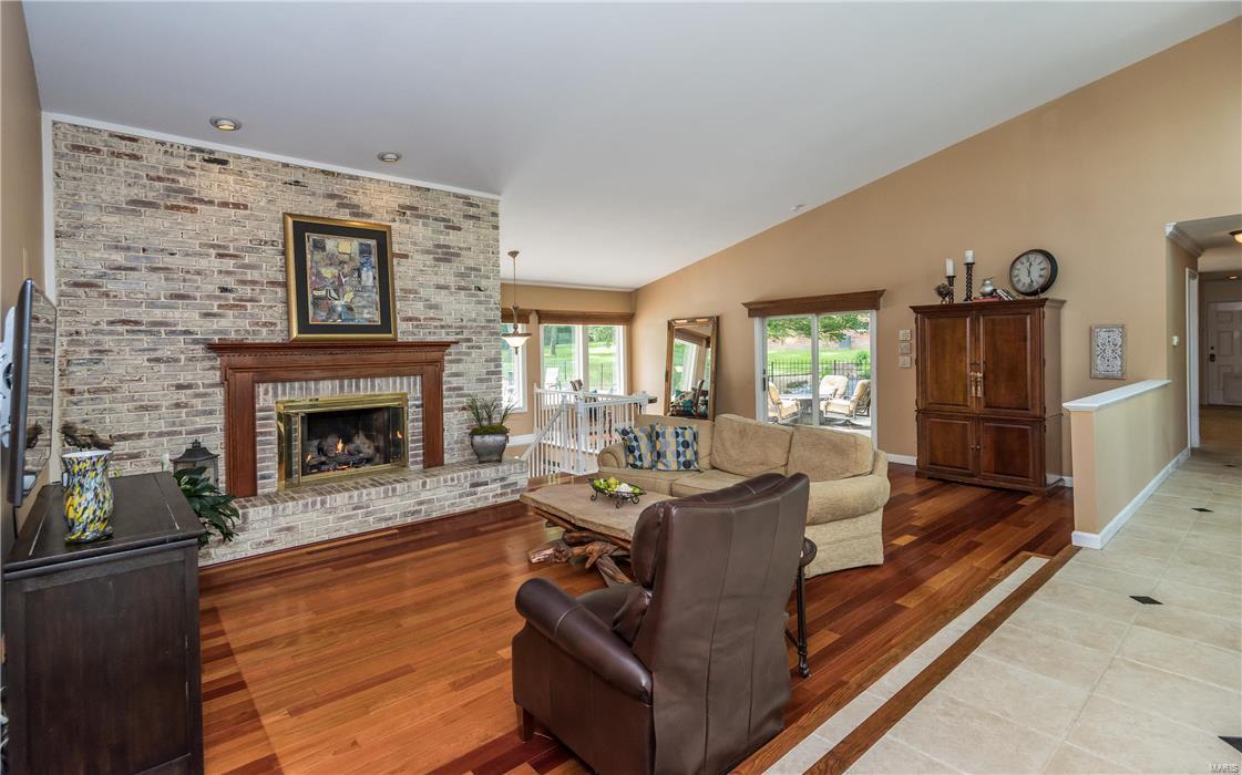 160 Ladue Farm Road Chesterfield, MO 63141 - Photo 6 of 33 Gallery Image 6