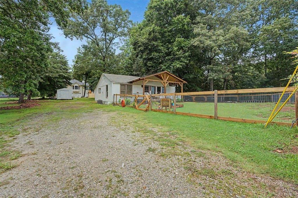 2760 New MacLand Road Powder Springs, GA 30127 - Photo 7 of 44
