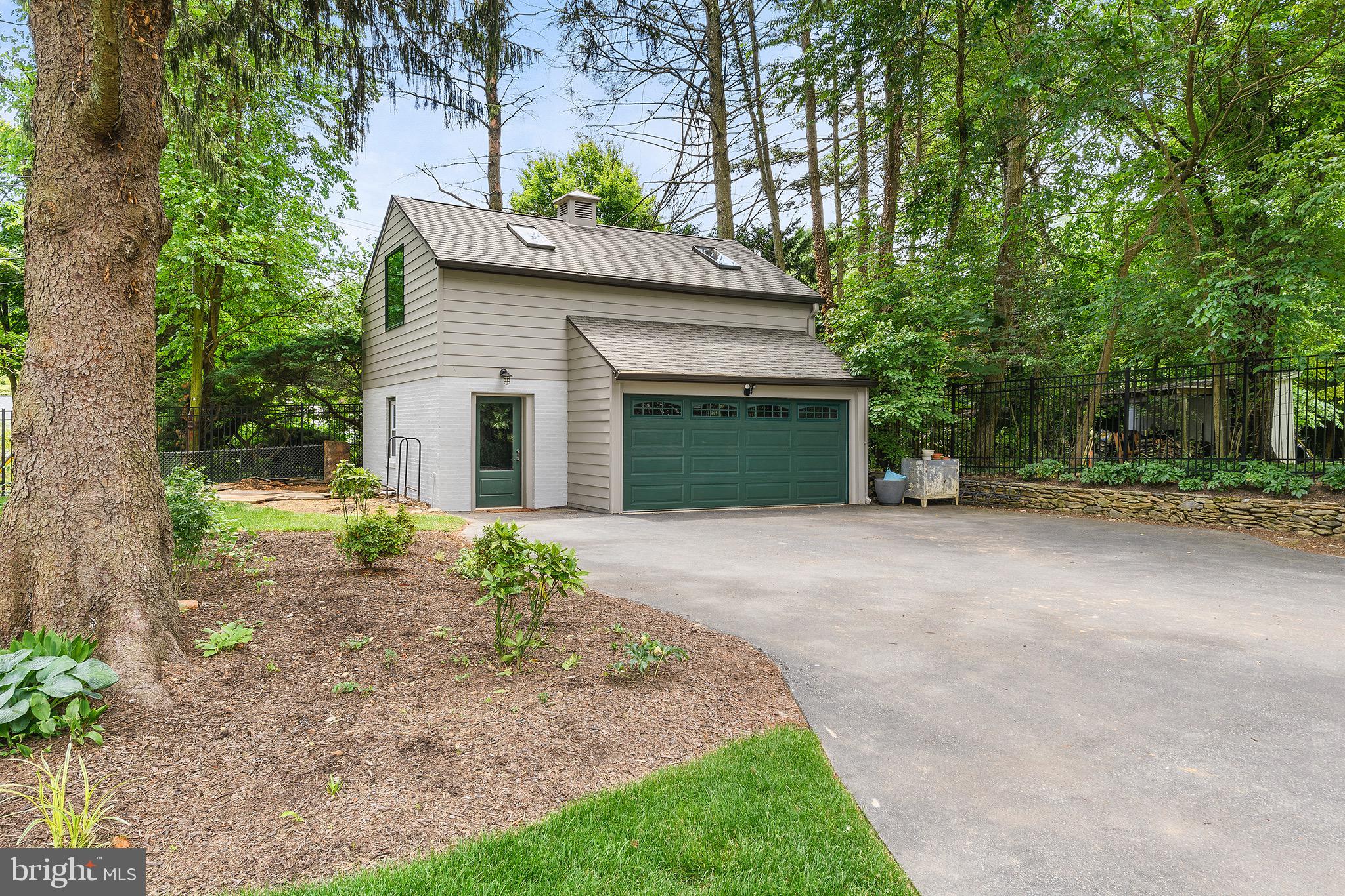 310 Beatty Road Media, PA 19063 - Photo 5 of 44