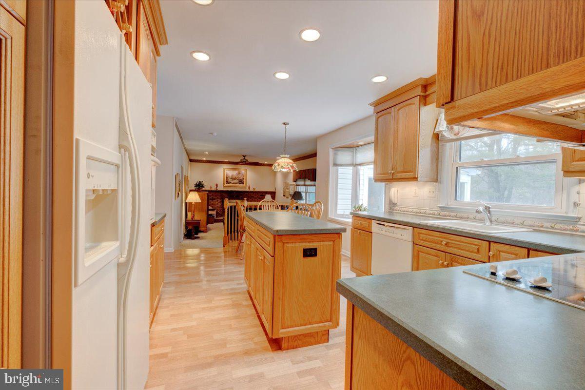 107 Spring Road Cherry Hill, NJ 08003 - Photo 39 of 42 Gallery Image 39