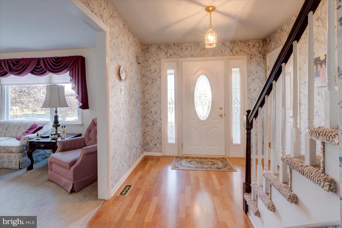 107 Spring Road Cherry Hill, NJ 08003 - Photo 4 of 42 Gallery Image 4