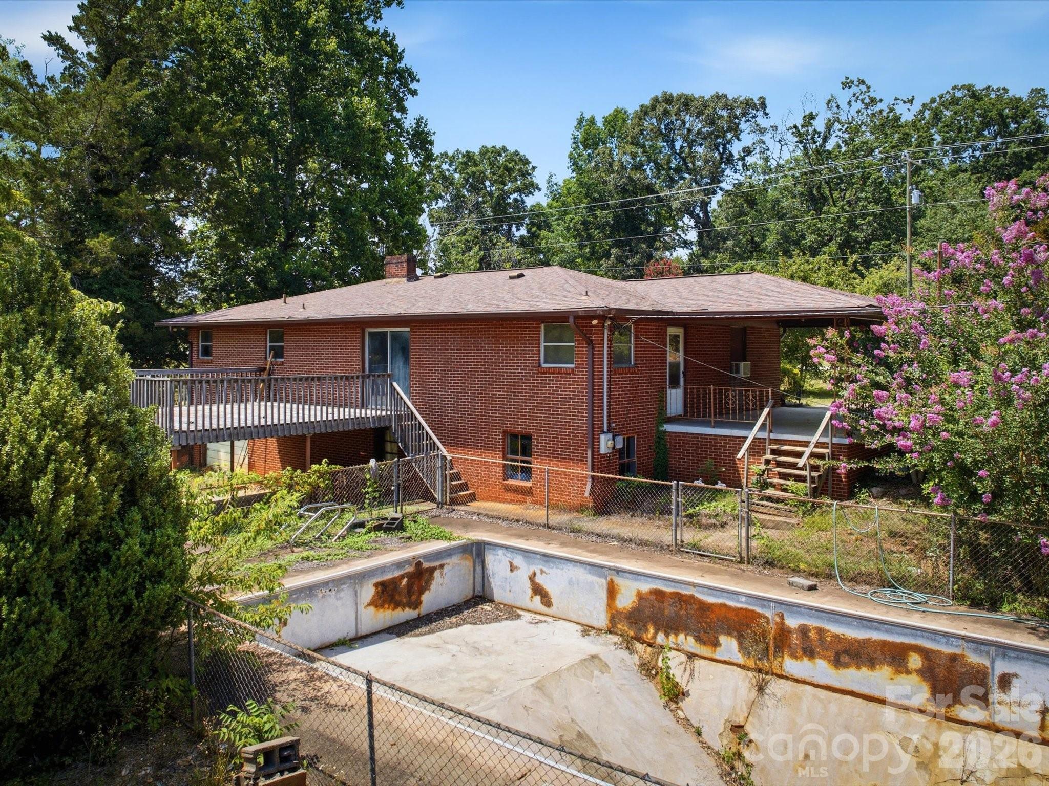 3446 Brandon Road Morganton, NC 28655 - Photo 7 of 28