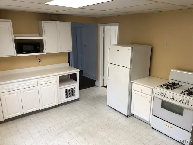 $185,000 | 708 Bear Street, Unit 10, Syracuse, NY 13208