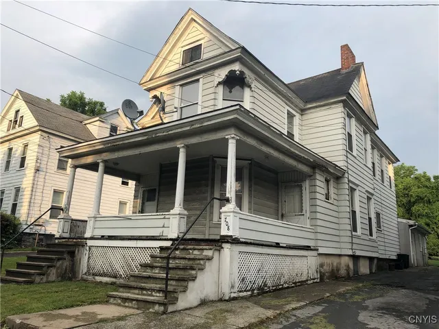 $185,000 | 708 Bear Street, Unit 10, Syracuse, NY 13208