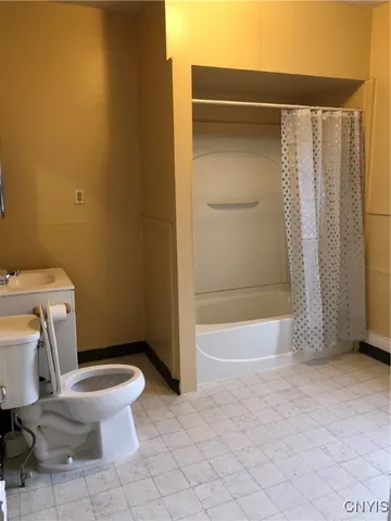 $185,000 | 708 Bear Street, Unit 10, Syracuse, NY 13208