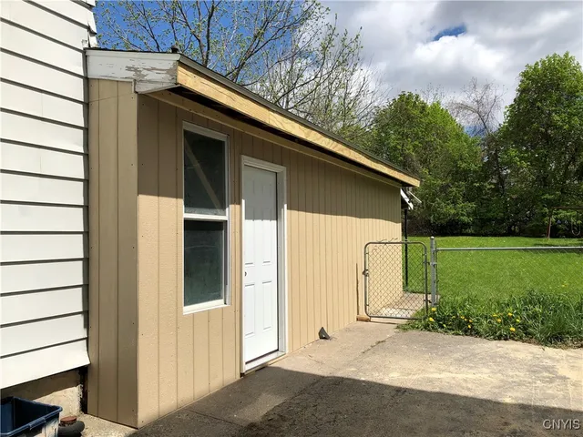 $185,000 | 708 Bear Street, Unit 10, Syracuse, NY 13208