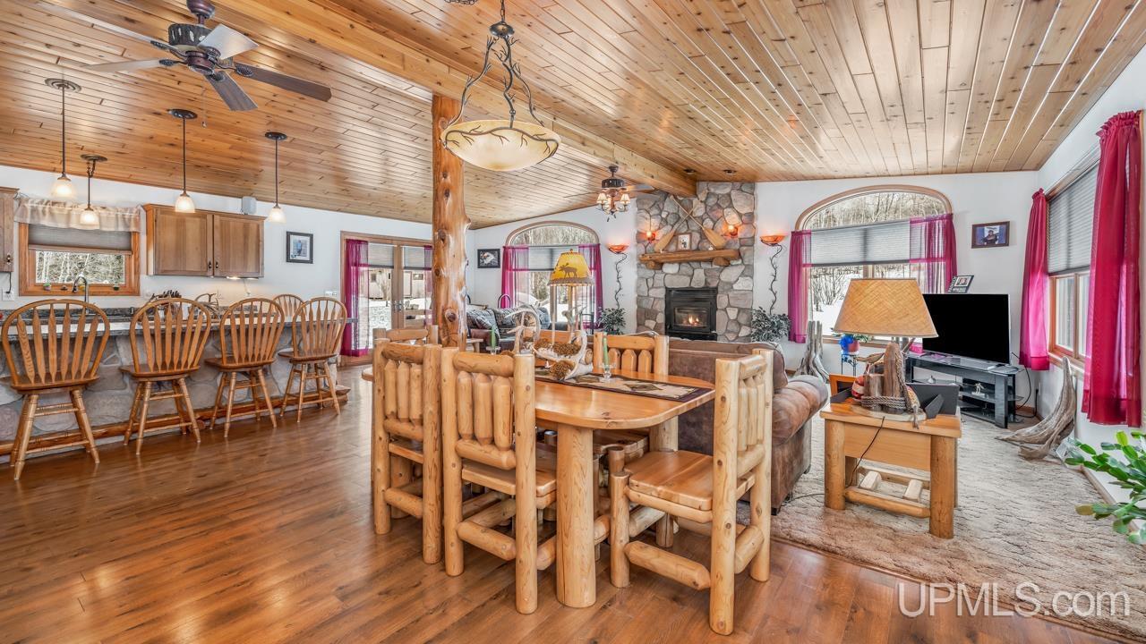 868 Pelletier Road Foster City, MI 49834 - Photo 3 of 33