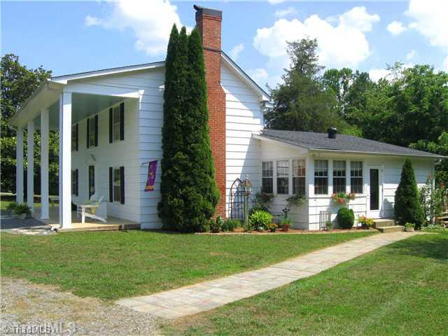 1683 Watts Road Walnut Cove, NC 27052 - Photo 2 of 16 Exterior Front.