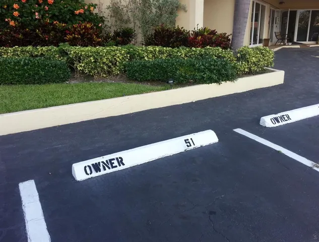 $2,100 | 1200 Hibiscus Avenue, Unit 1106, Pompano Beach, FL 33062