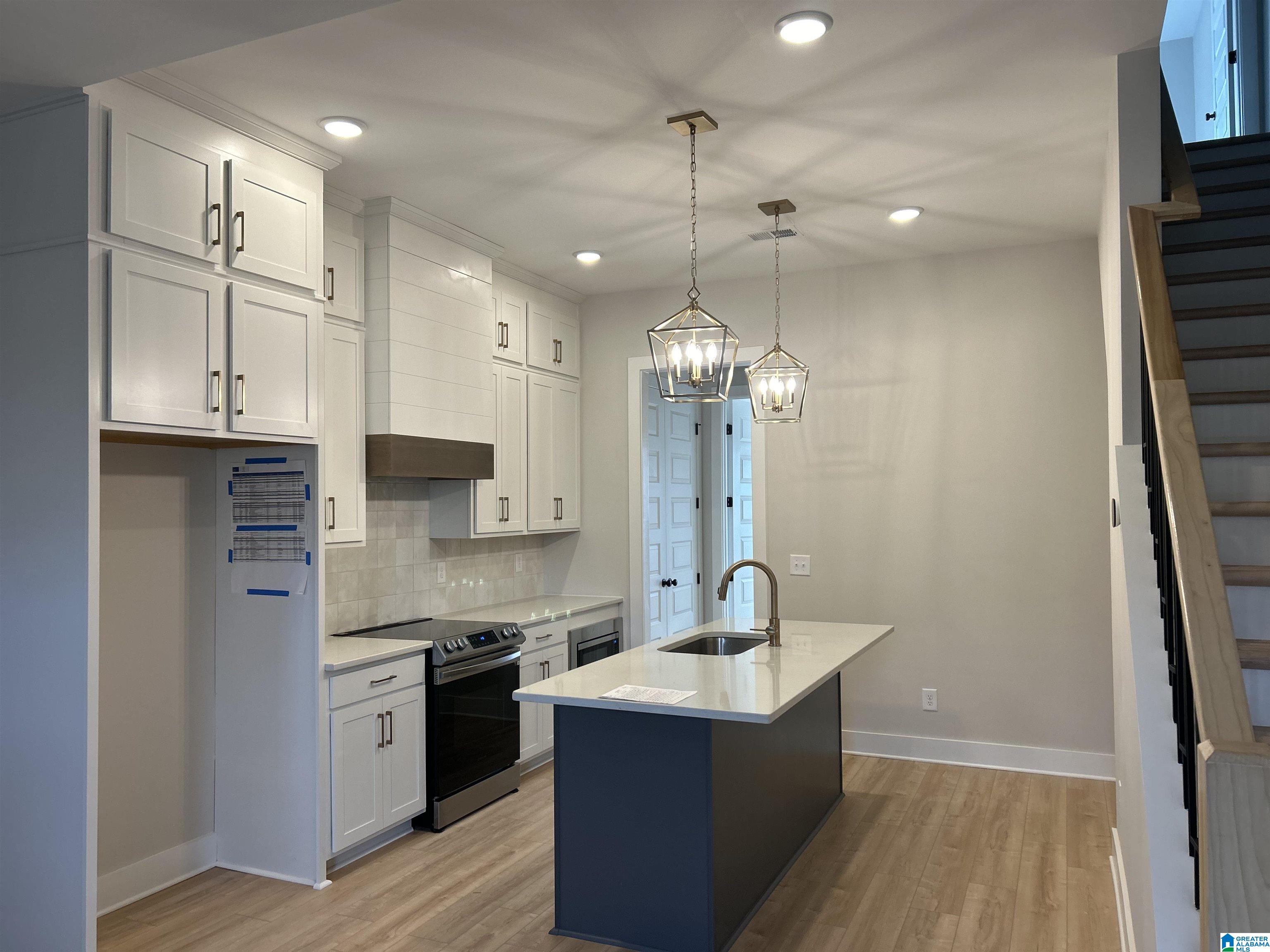 1204 Windsor Square Birmingham, AL 35242 - Photo 2 of 7