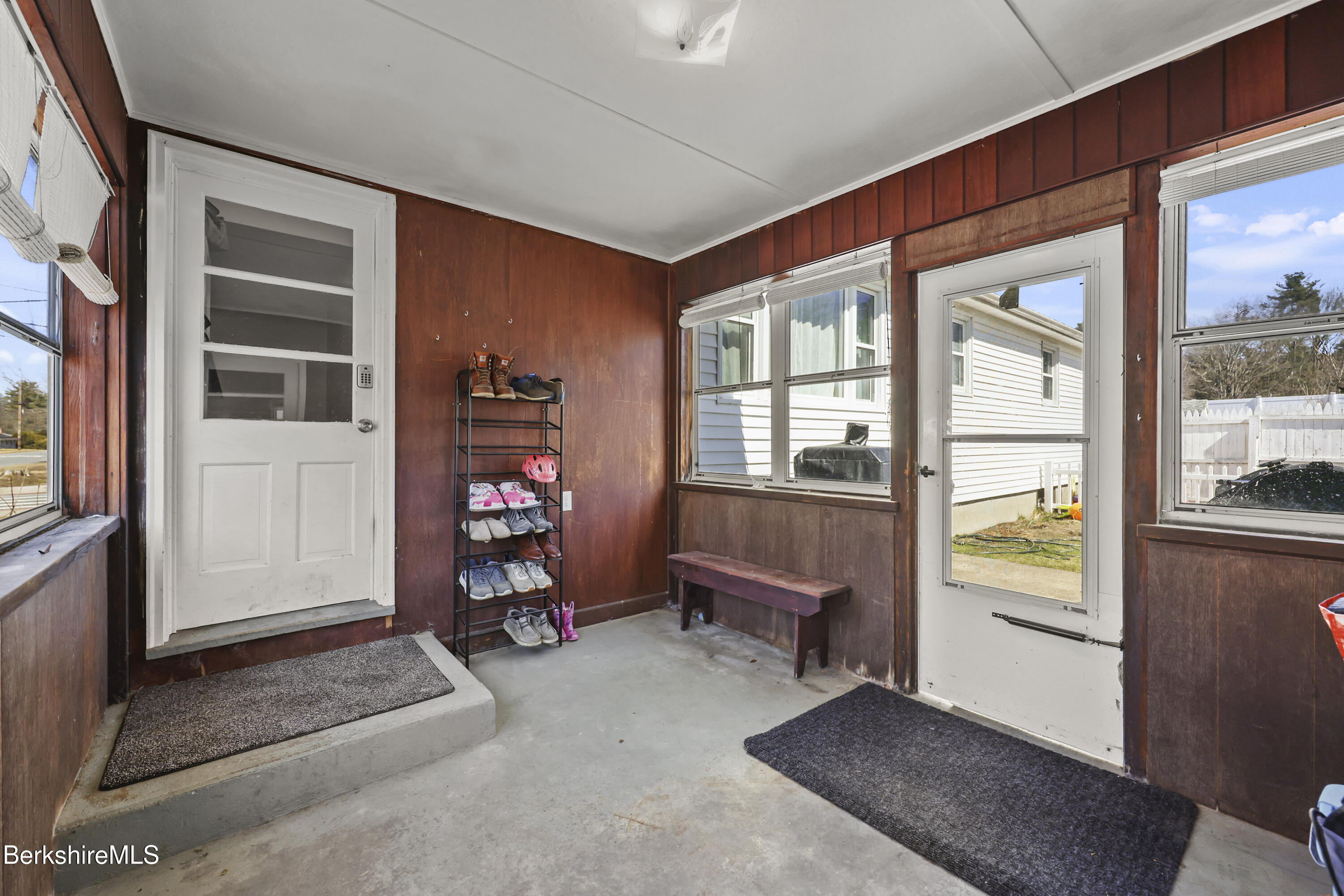 8 Alba Avenue Pittsfield, MA 01201 - Photo 27 of 36 Mud Room/Breezeway